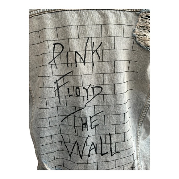 Carmar Denim Jacket w/Flames on Sleeves,”Pink Floyd The Wall”, P2P:23.5”, L:25” - Picture 8 of 14